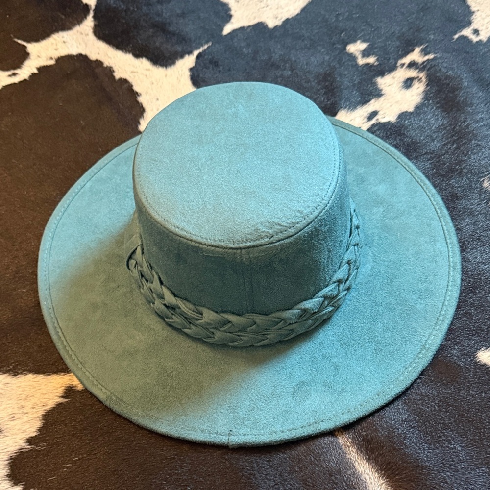 Turquoise faux velvet western hat